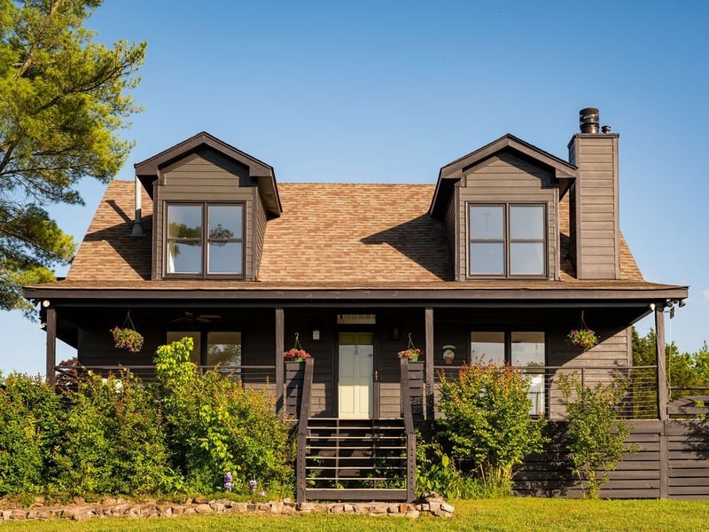 2351 Harlan Rd, Columbia, TN 38401