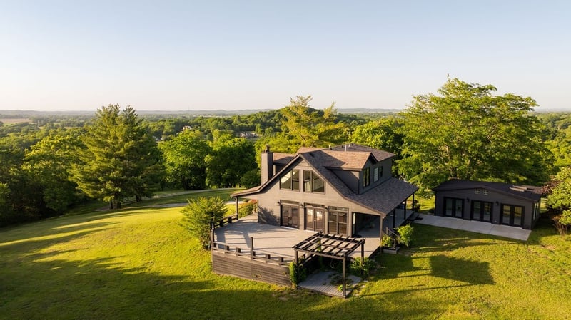 2351 Harlan Rd, Columbia, TN 38401