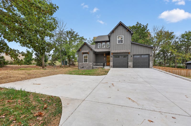 1104 S Graycroft Ave, Madison, TN 37115