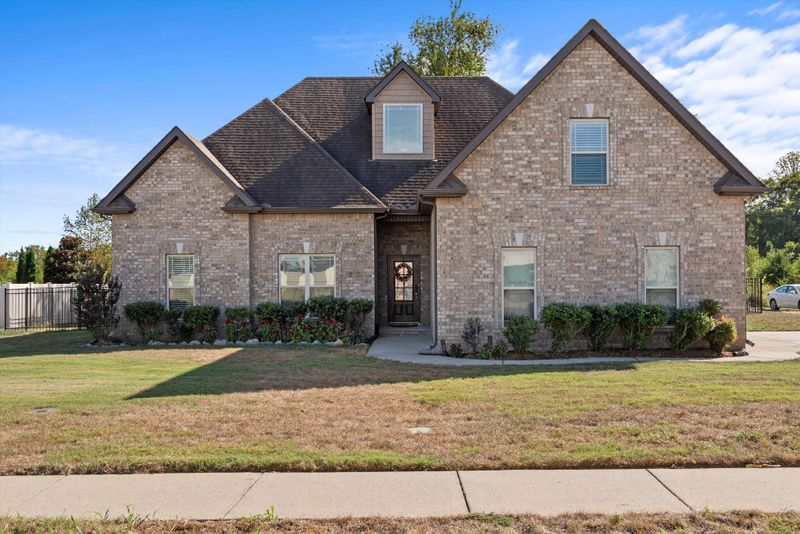 3229 Shady Forest Dr, Murfreesboro, TN 37128