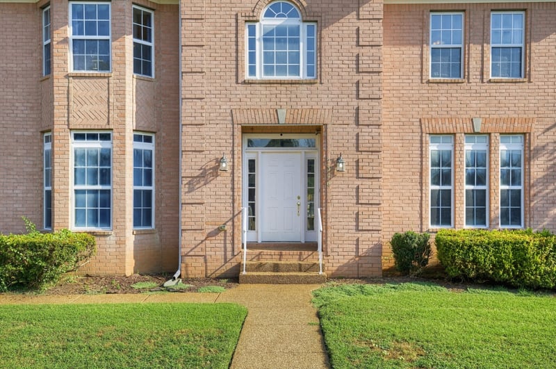 2326 Amber Glen Dr, Murfreesboro, TN 37128