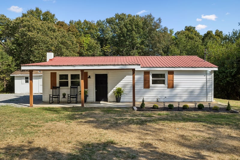 210 Donegan Crossing Rd, Dickson, TN 37055
