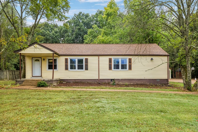 7525 S Swift Rd, Goodlettsville, TN 37072