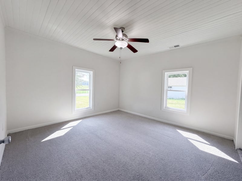 2545 W Mount Vernon Rd, Bethpage, TN 37022