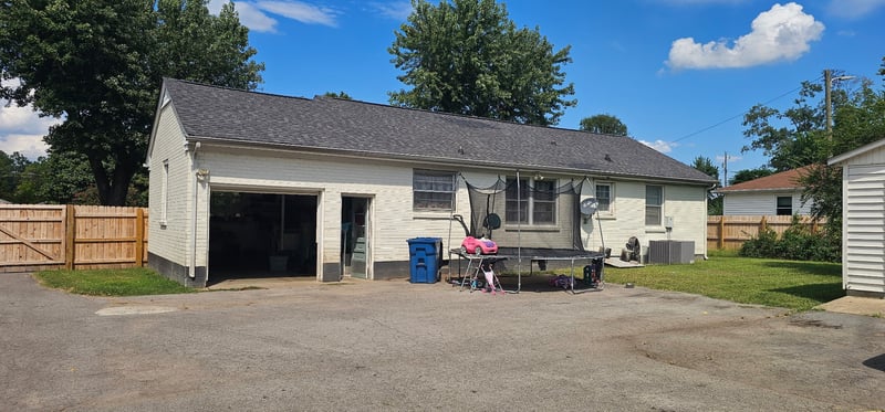 1123 Tuckahoe Dr, Nashville, TN 37207