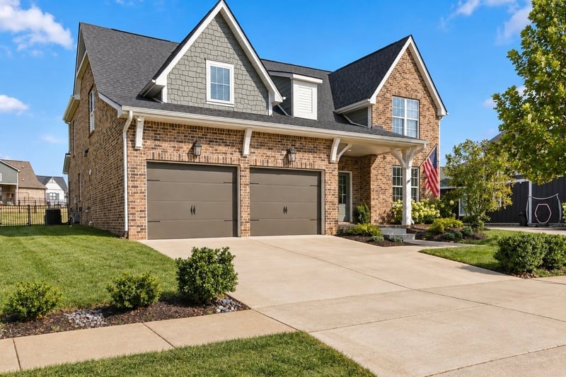 863 Plowson Rd, Mount Juliet, TN 37122