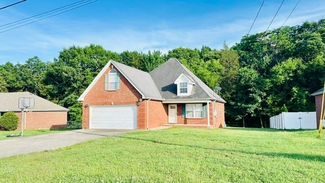 9028 Macbeth Dr, Smyrna, TN 37167