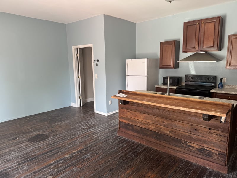 400 Hatcher Ln, Columbia, TN 38401