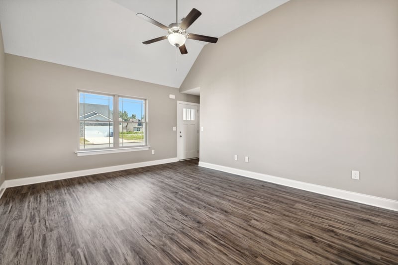 2902 Valley Farms Dr, Christiana, TN 37037