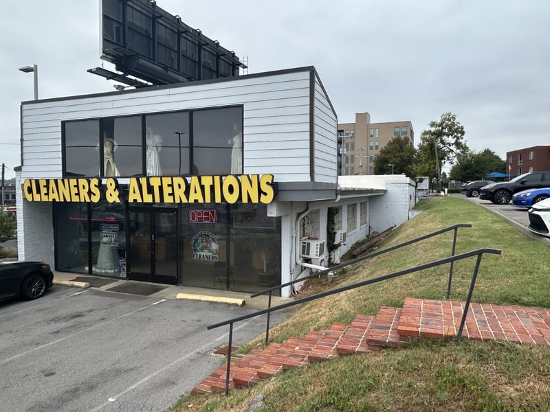 3707 Hillsboro Pike NW, Nashville, TN 37215