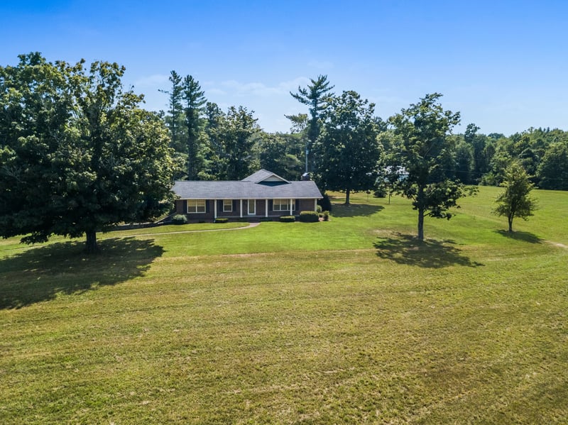 4809 Albert Fentress Rd, Greenbrier, TN 37073