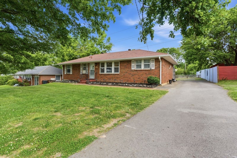 2636 Woodberry Dr, Nashville, TN 37214