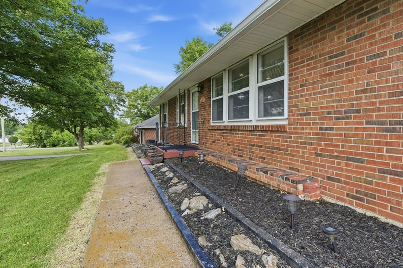 2636 Woodberry Dr, Nashville, TN 37214