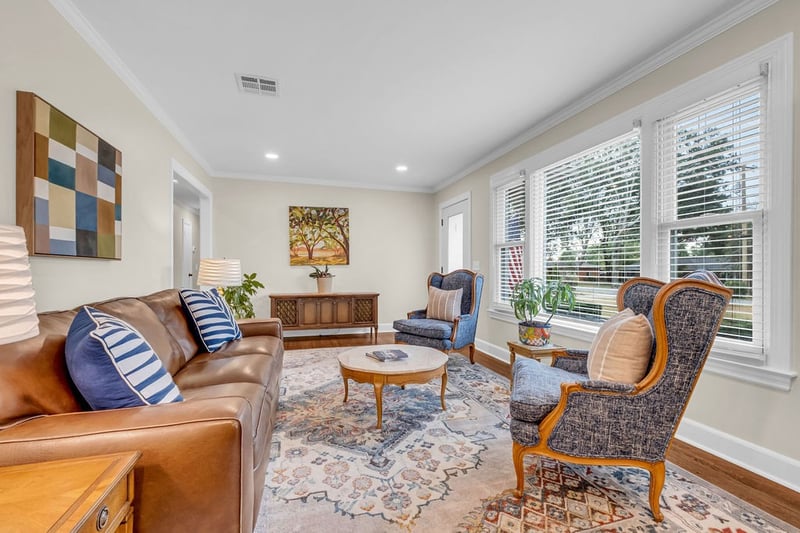 2518 Meadowood Dr, Nashville, TN 37214