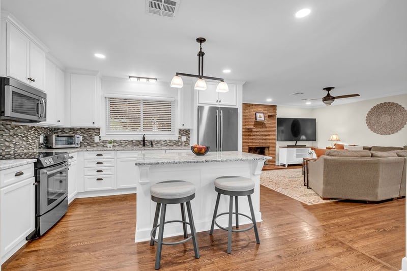 2518 Meadowood Dr, Nashville, TN 37214