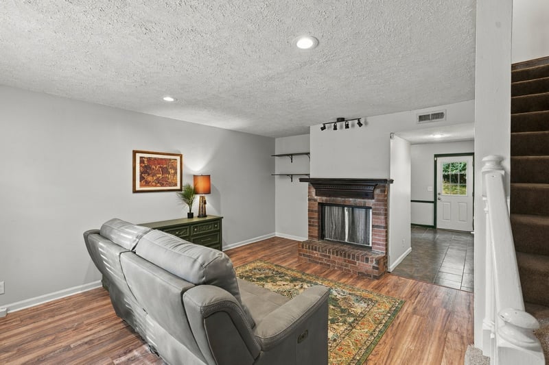 1422 Campbell Cir, Nashville, TN 37206