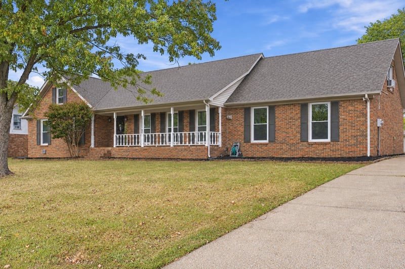 738 Regal Dr, Murfreesboro, TN 37129