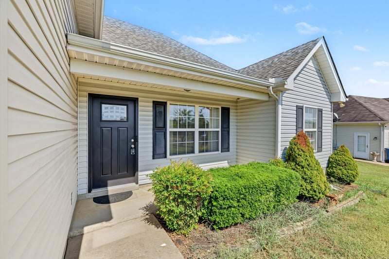 1220 Crescent Ridge Dr, Murfreesboro, TN 37128