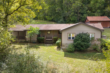 4833 Eatons Creek Rd, Nashville, TN 37218