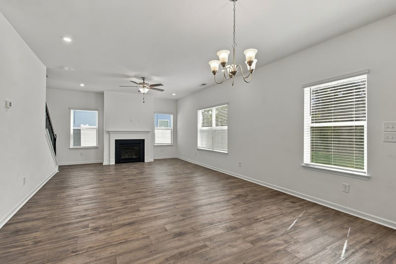 497 Buddy Dr, Columbia, TN 38401
