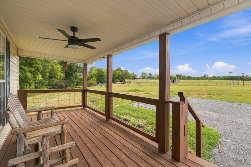 933 Harsh Ln, Castalian Springs, TN 37031