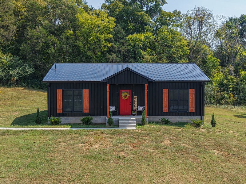 8465 Hartsville Pike, Lebanon, TN 37087