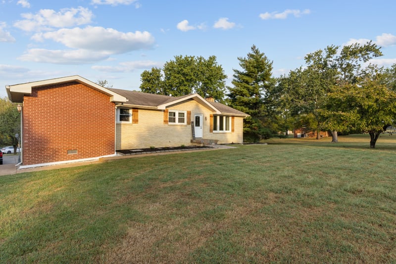147 Lake Terrace Dr, Hendersonville, TN 37075