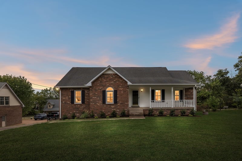1017 Newmans Trl, Hendersonville, TN 37075