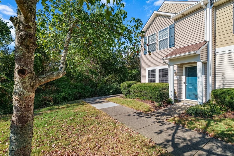 1011 Halifax Ln, Antioch, TN 37013