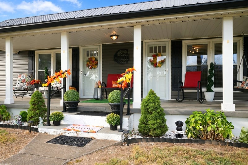 2412 Maysville Rd, Dickson, TN 37055