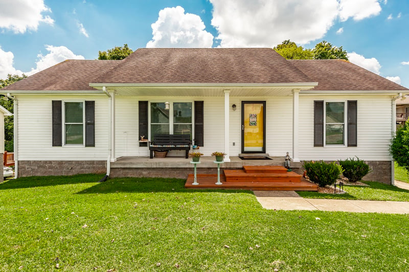 306 Corbitt Ln, Springfield, TN 37172
