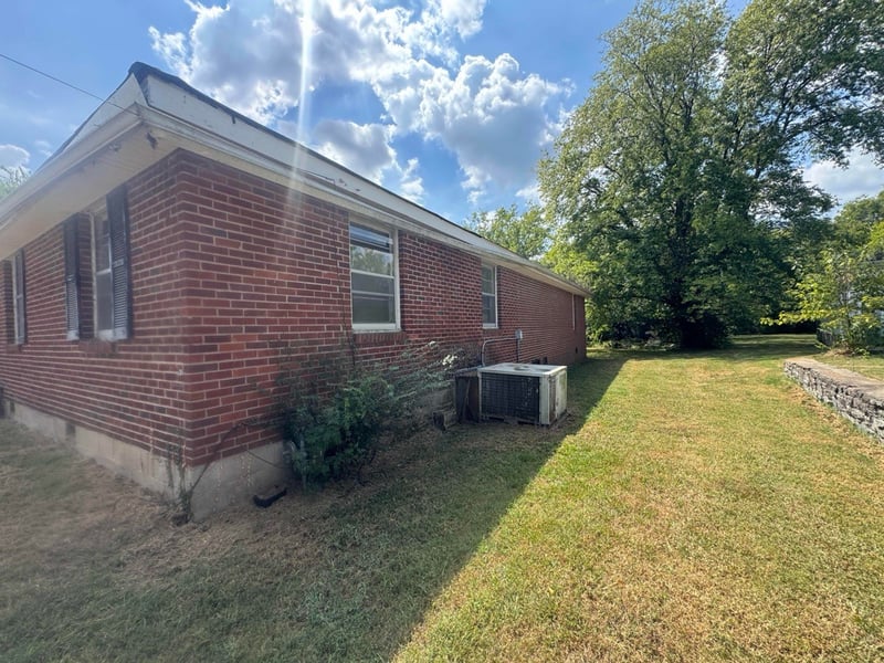 3923 Pheasant Dr, Nashville, TN 37218