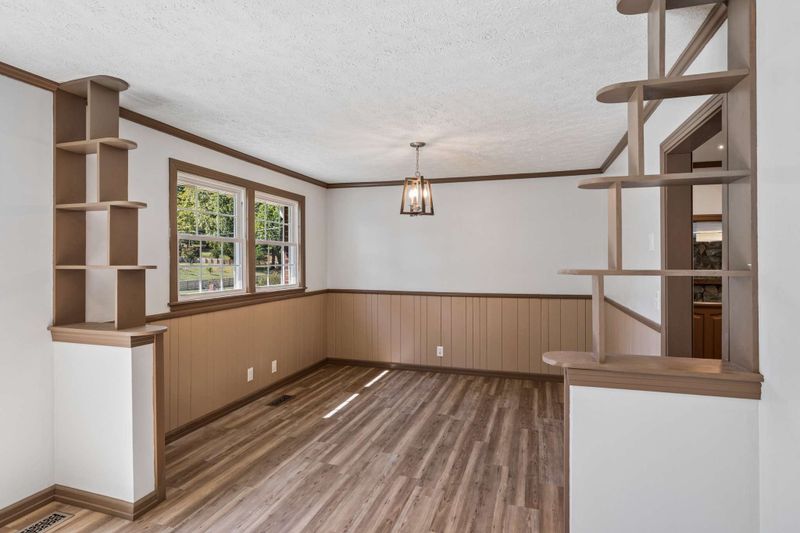709 Stanvid Dr, Nashville, TN 37216