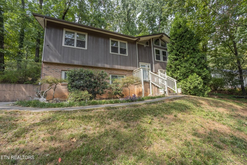 5029 Ridgemont Dr, Knoxville, TN 37918