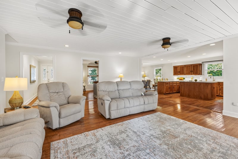 1010 Hearthside Ct S, Hendersonville, TN 37075