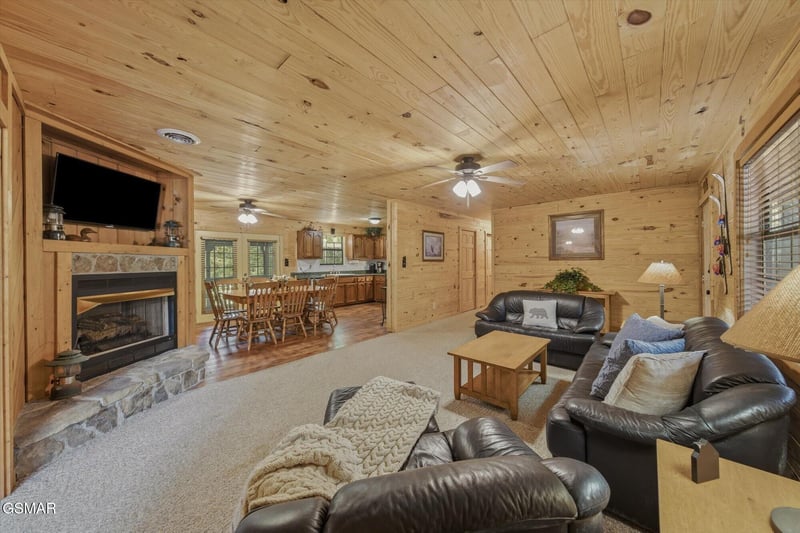 759 Ridgefield Dr, Sevierville, TN 37876