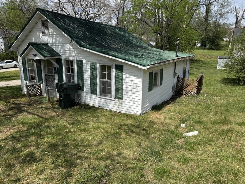 501 W Chestnut St, Dickson, TN 37055