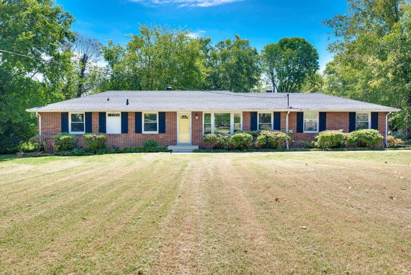 570 Joyce Ln, Nashville, TN 37216