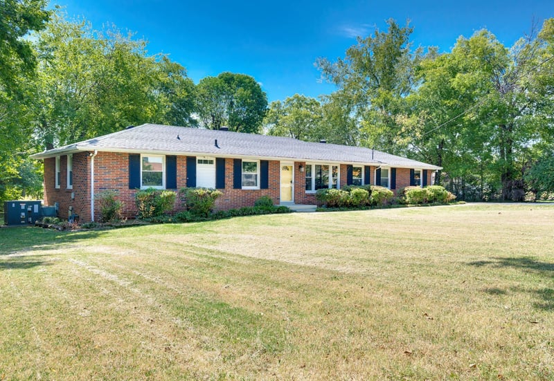 570 Joyce Ln, Nashville, TN 37216