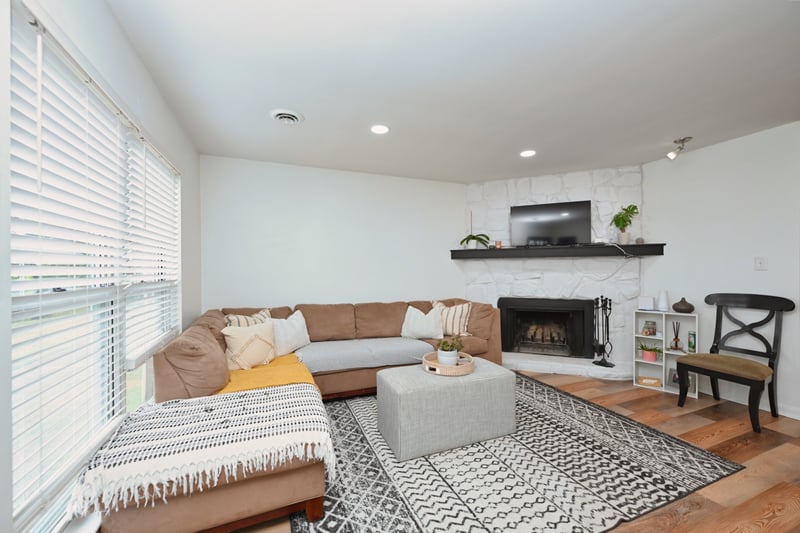 301 Huntington Ridge Dr, Nashville, TN 37211