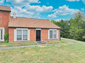 301 Huntington Ridge Dr, Nashville, TN 37211