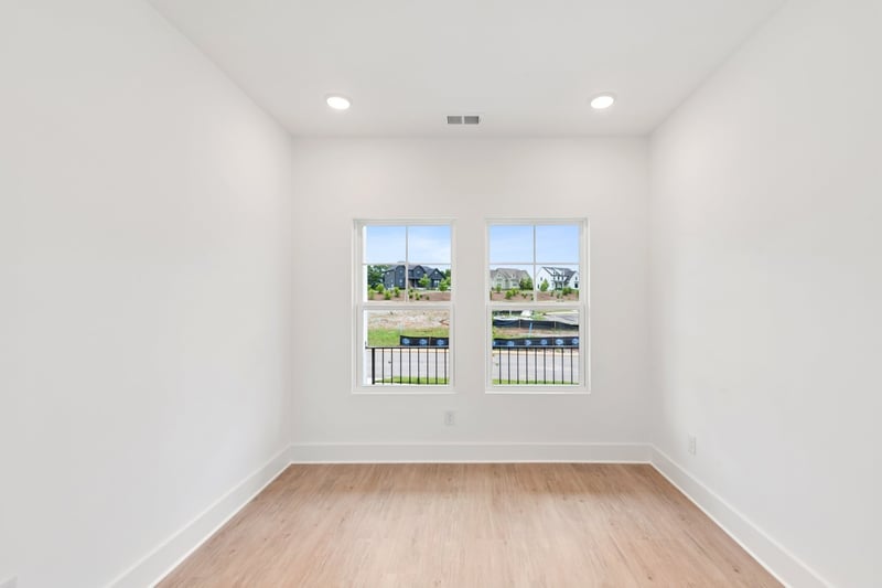 2968 Sharpstone Dr, Columbia, TN 38401
