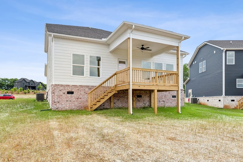 2968 Sharpstone Dr, Columbia, TN 38401