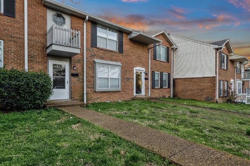 5510 Country Dr #12, Nashville, TN 37211