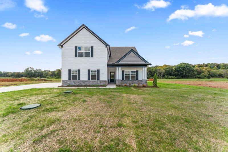 718 Creekbend Ln, Murfreesboro, TN 37129