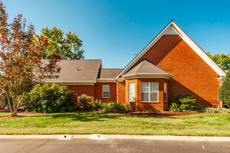 18 Wyndermere, Hendersonville, TN 37075