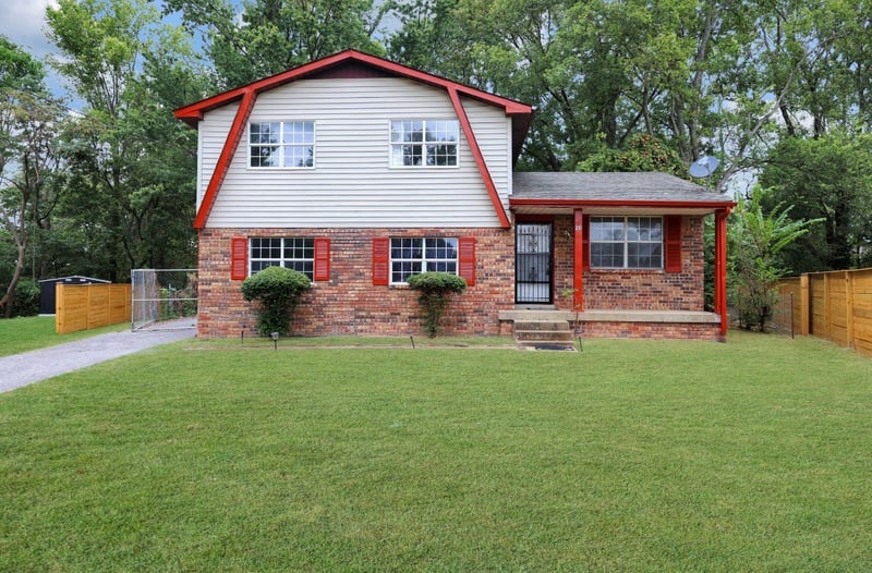 121 Apollo Ct W, Antioch, TN 37013
