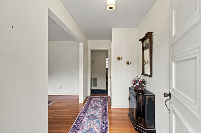 6313 Robin Hill Rd, Nashville, TN 37205
