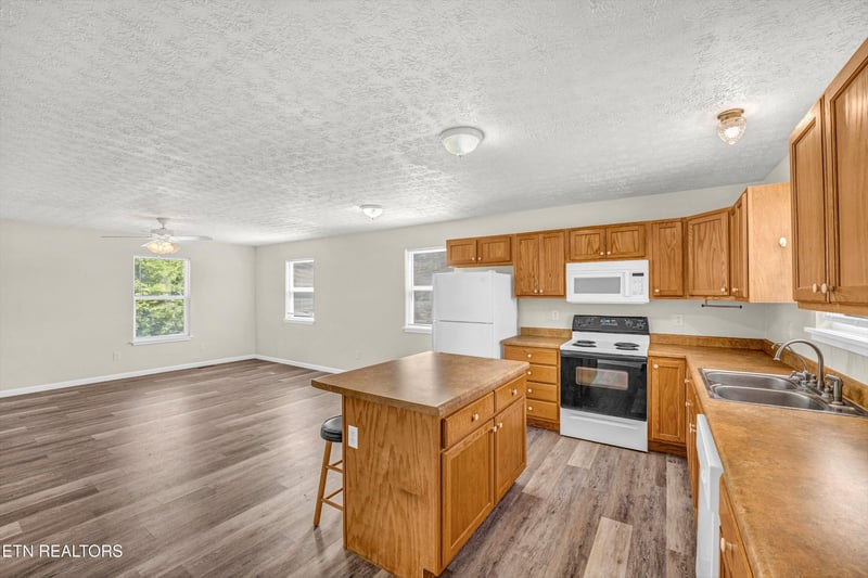 1003 Sierra Way, Sevierville, TN 37876