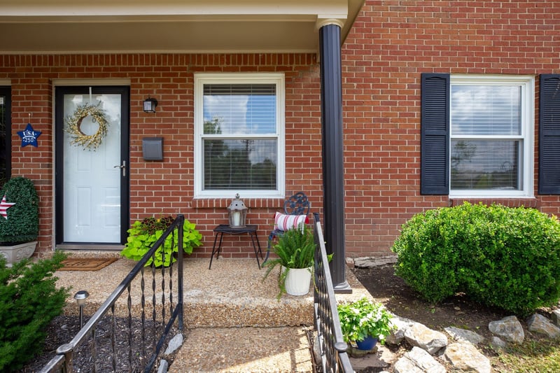 5510 Country Dr #84, Nashville, TN 37211